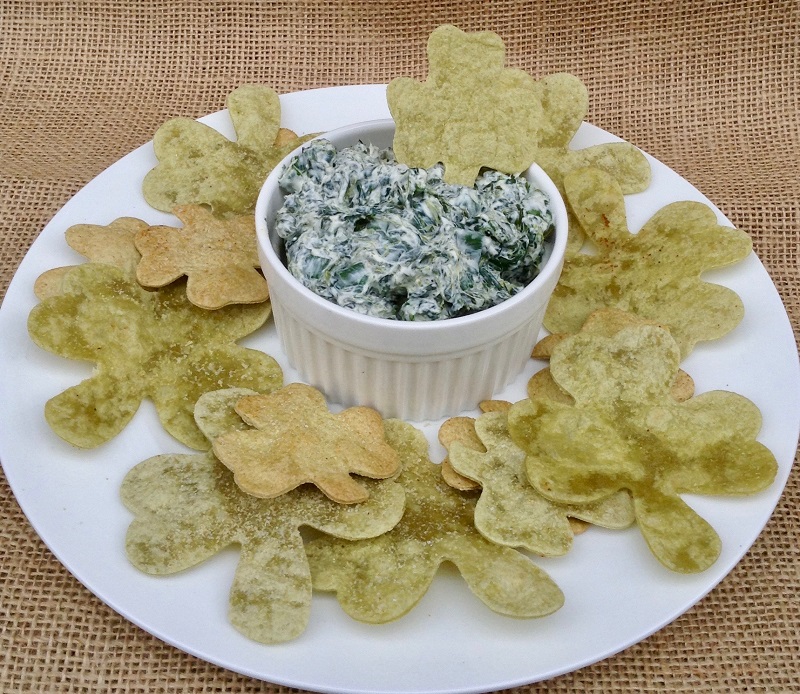 Shamrock Chips with Spinach Dip