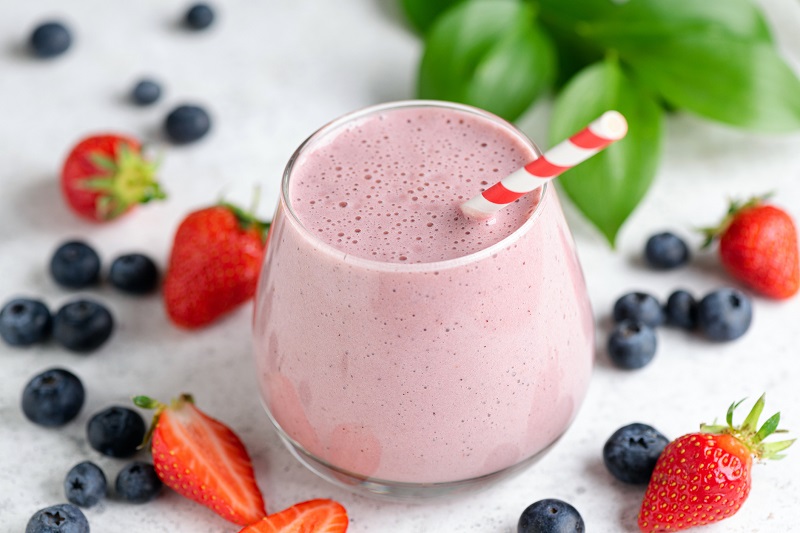 red white blueberry smoothie