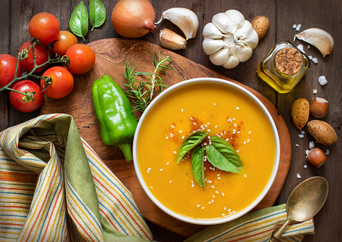 butternut squash soup with healthy vegetables