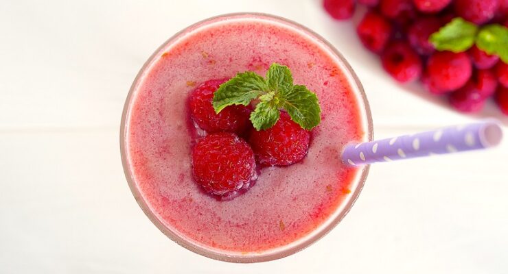 Raspberry Almond Butter Smoothie