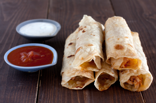 healthy chicken taquitos late night snack recipe with salsa