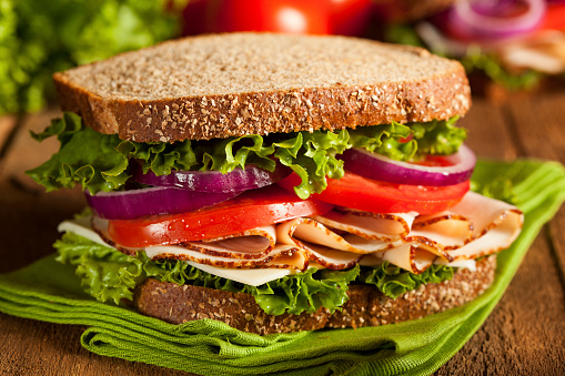 How to Build a Healthier Sandwich | The Leaf Nutrisystem