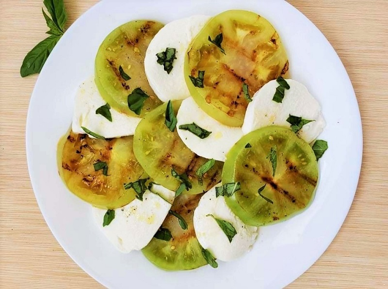 Grilled Green Tomatoes Caprese Salad