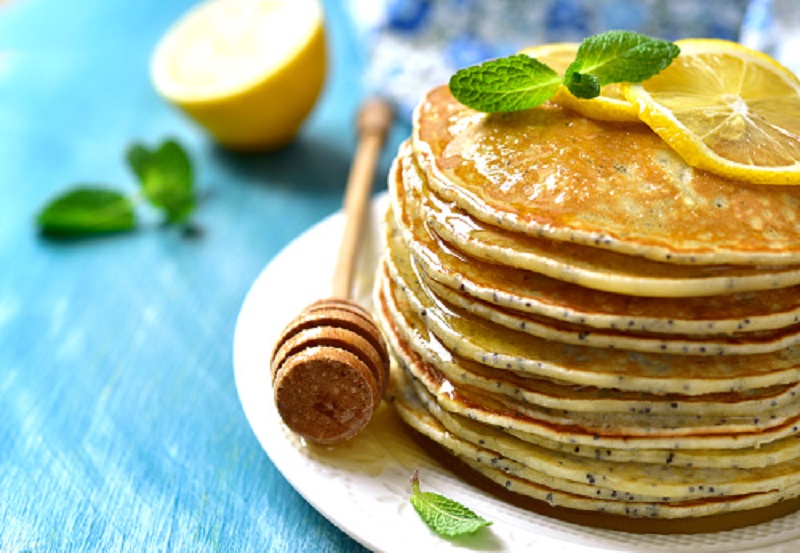 lemon-poppy-seed-pancakes