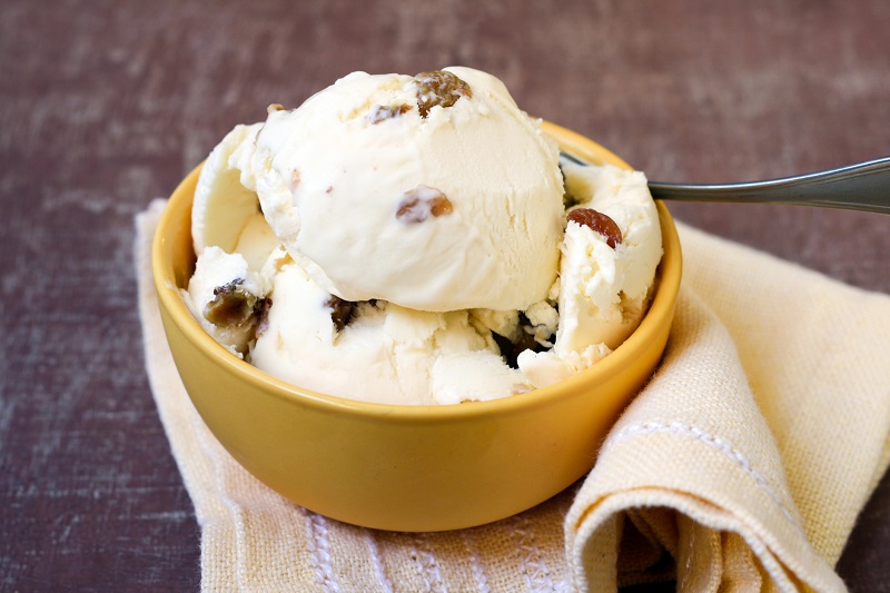 Oatmeal Cookie Froyo | The Leaf