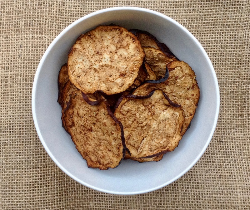 healthy dehydrated eggplant chips