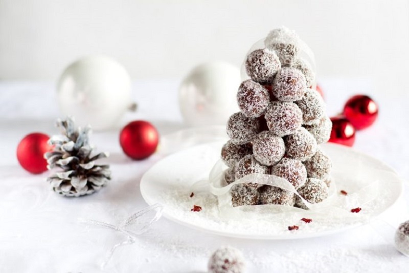 Chocolate Snowball Holiday Cookie Recipes