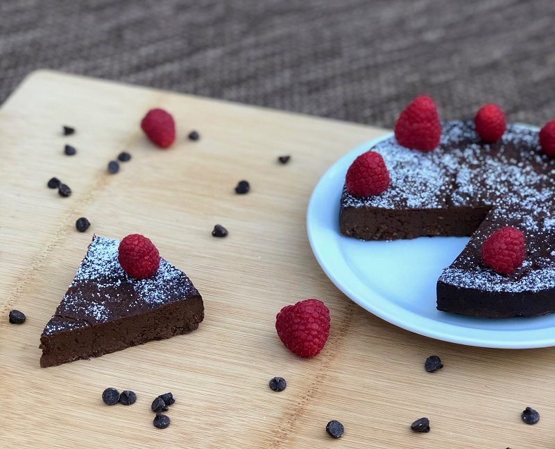 chocolate cake with raspberries for valentine's day dessert