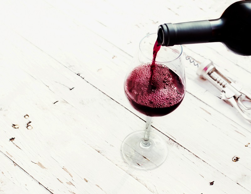 stuck at home healthy wine and drinking tips
