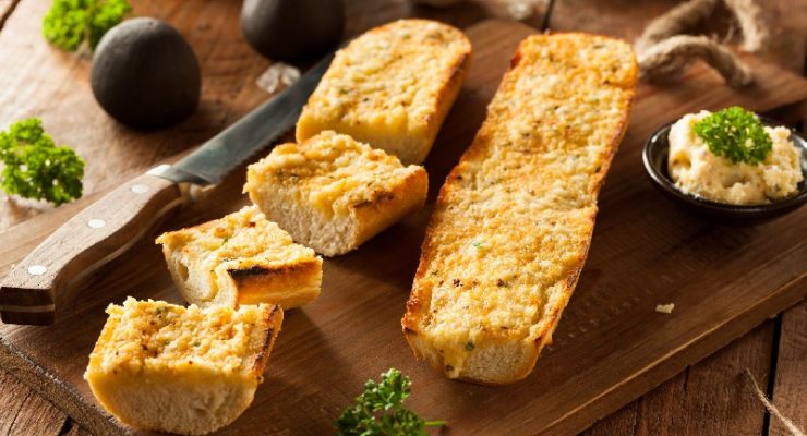 The Leaf healthy air fryer garlic bread recipe