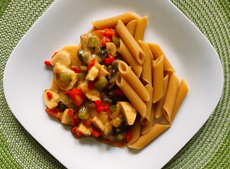 chicken a la king with healthy vegetables. healthy pasta recipes