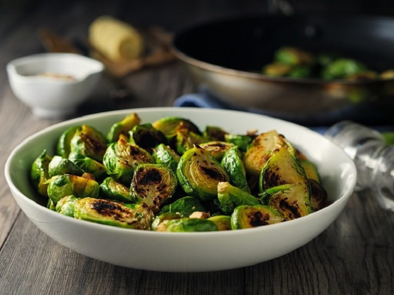 crispy brussels sprouts chips with garlic aioli recipes