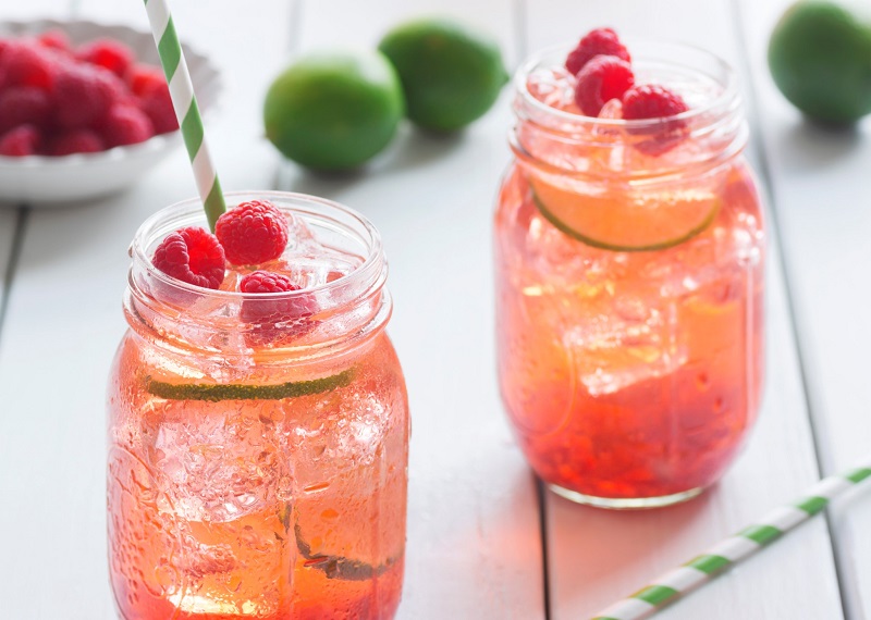 , 5 Holiday Mocktail Recipes You Have to Try