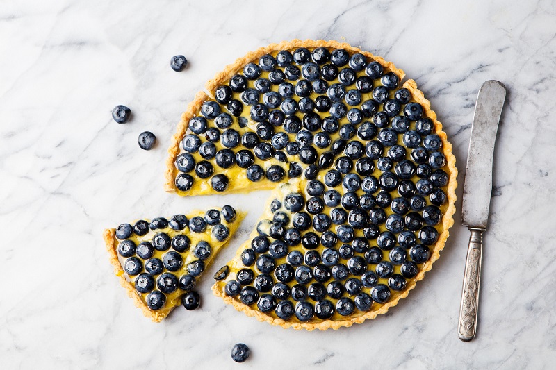 Lightened-Up Lemon Blueberry Tart գարնանային աղանդեր