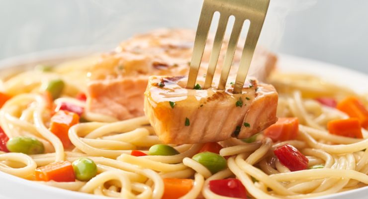 Asian Style Salmon With Noodles