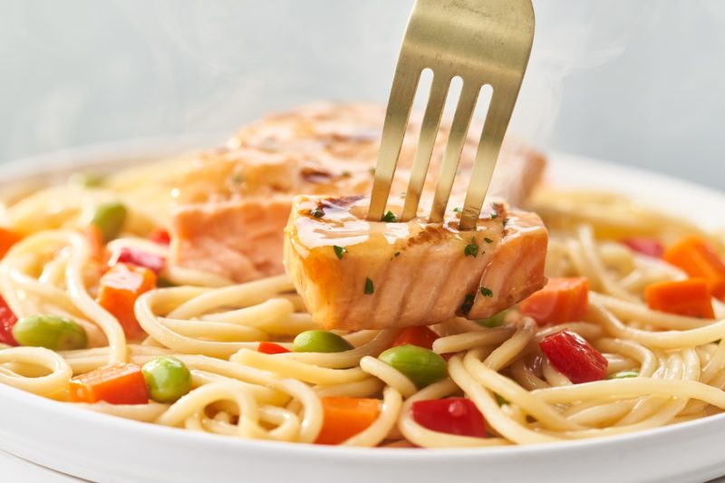Asian Style Salmon With Noodles