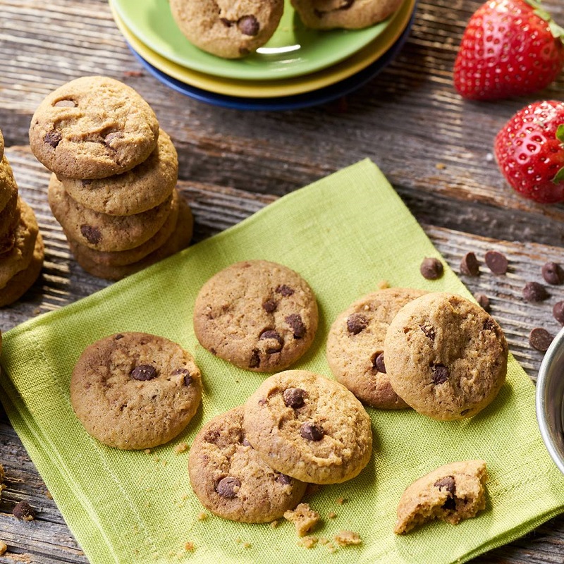Nutrisystem chocolate chip cookies on a napkin