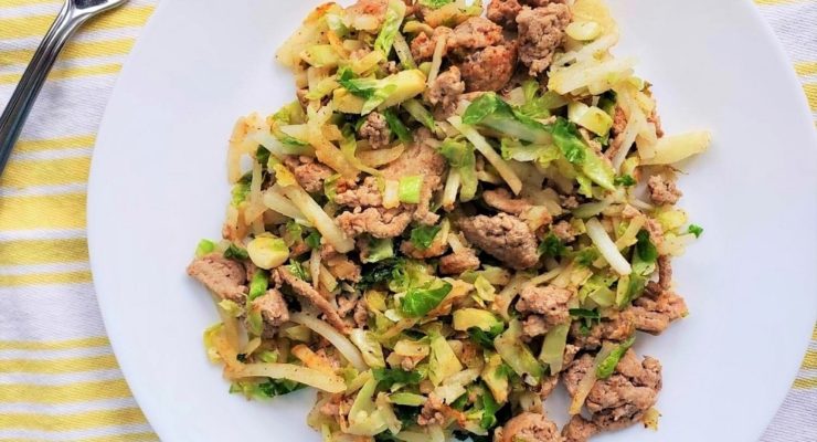 3-Step Ground Turkey and Potato Hash Breakfast Skillet