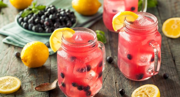 Alcohol Free Berry Lemonade Mocktail