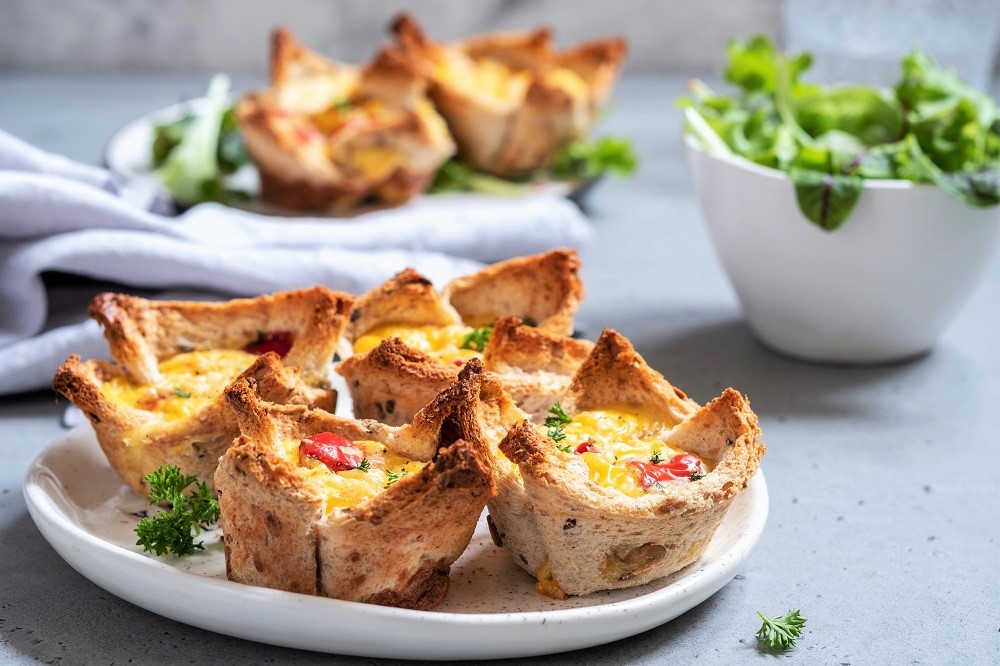 Egg muffins in a toast cup for breakfast