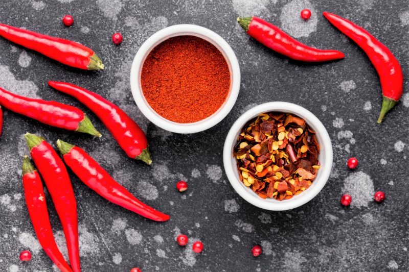 Whole chili pepper, flakes, powder, hot spicy seasoning for dishes