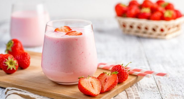 Strawberry yogurt protein shake