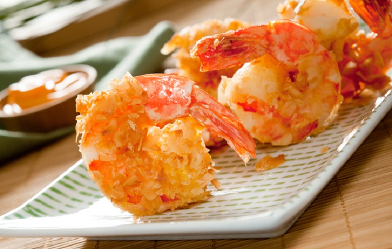 5-Minute Air Fryer Coconut Shrimp with Spicy Apricot Sauce