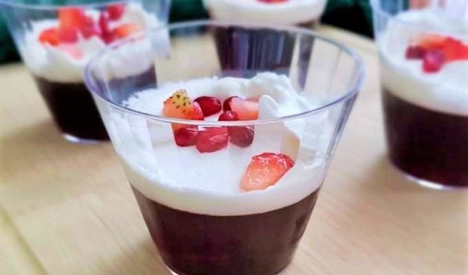 28-Calorie Easy Holiday Fruit Cups
