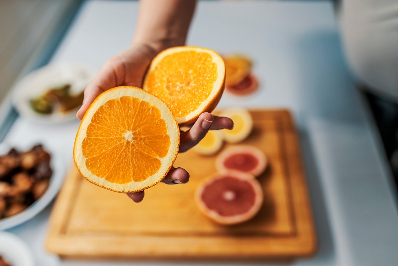oranges contain vitamin C