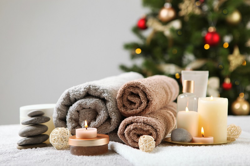 Massage towels and candles