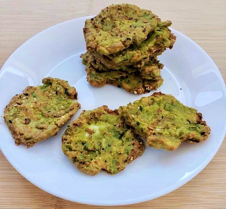Avocado Chips on a white round plate