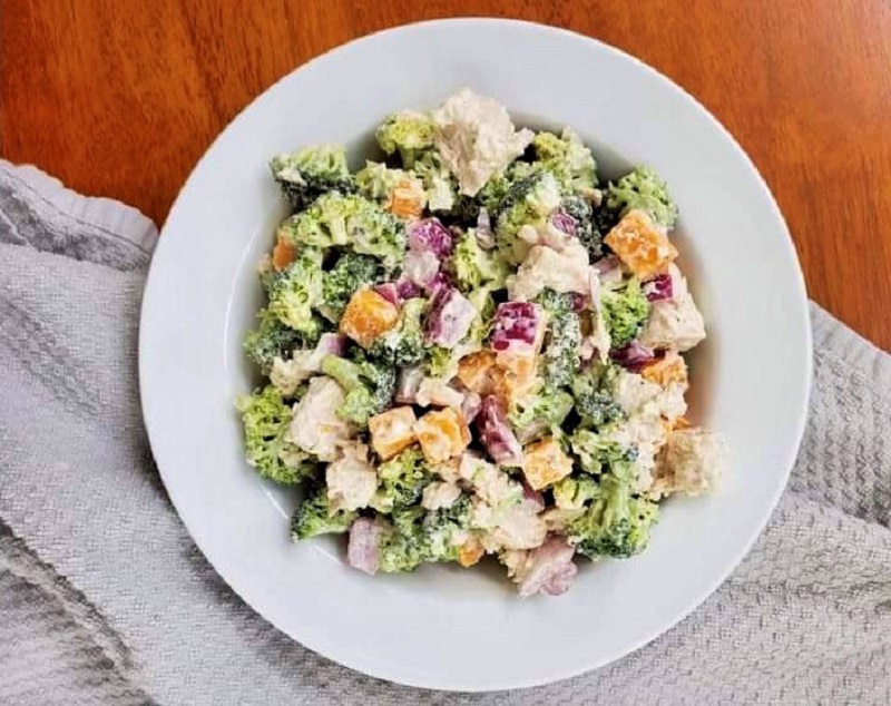 Easy Broccoli Salad Recipe With Chicken