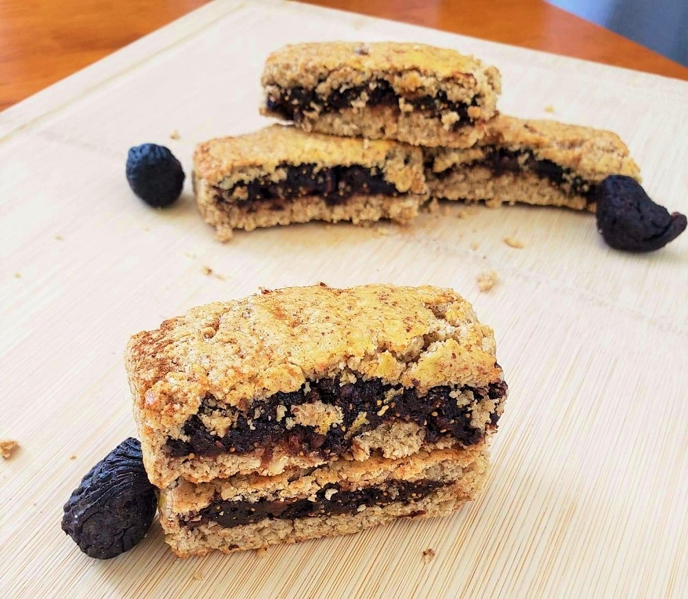 healthy-fig-bars-recipe-the-leaf