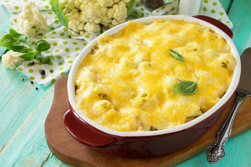 Healthy cauliflower mac and cheese
