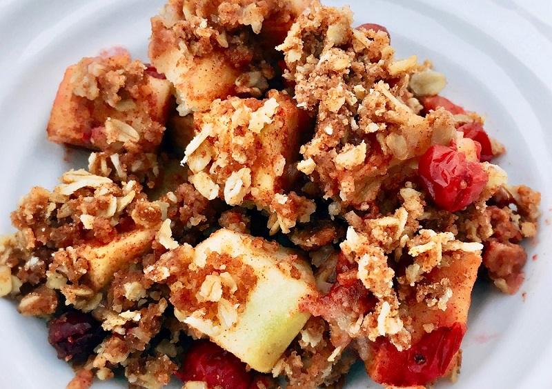Slow Cooker Apple Cranberry Crumble