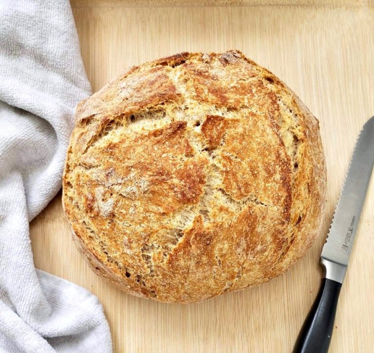 Dutch Oven Honey Wheat Bread | The Leaf