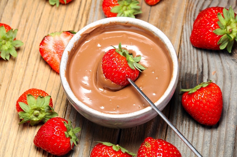 Strawberries and Chocolate Peanut Butter Sauce