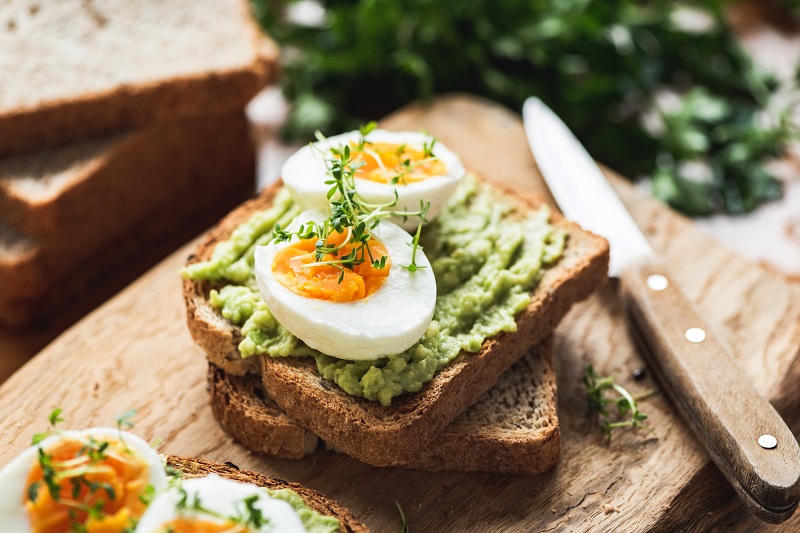 avocado egg toast is a Balanced Breakfast to boost energy naturally
