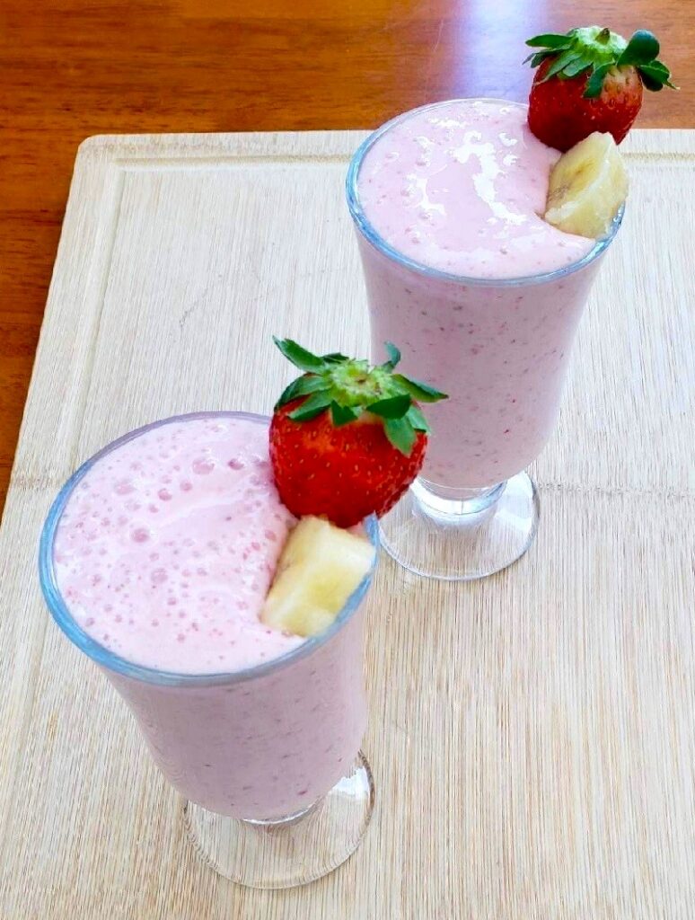 Strawberry Banana Smoothie Recipe The Leaf 0465