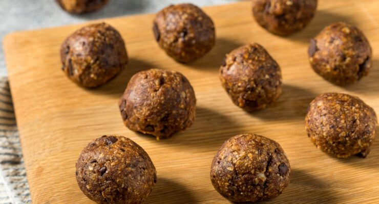 chocolate cookie dough protein balls