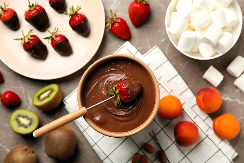 chocolate peanut butter fondue