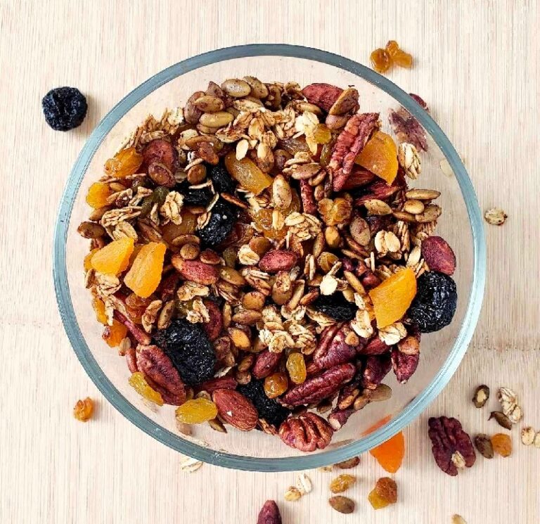 Fall Trail Mix Recipe | The Leaf