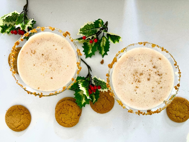 Gingerbread Martini Mocktails