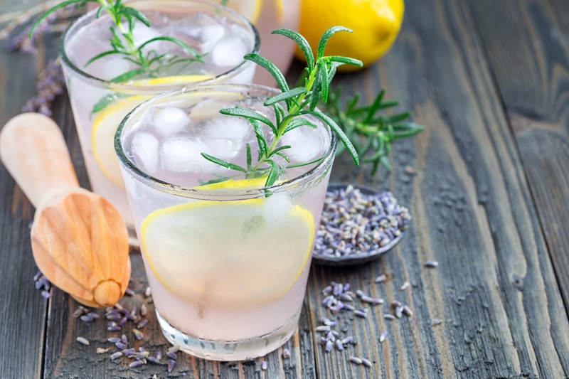 Sparkling Rosemary Lavender Lemonade for spring