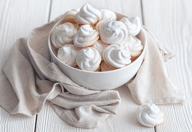vanilla meringue cookies