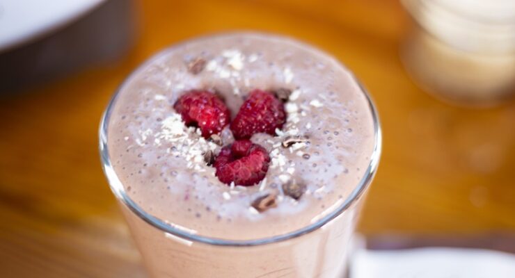 Raspberry Almond Chocolate Smoothie