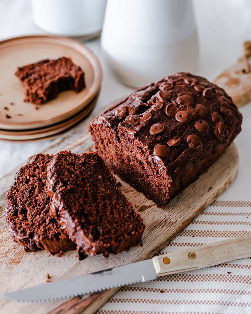 chocolate pumpkin bread with chocolate chips